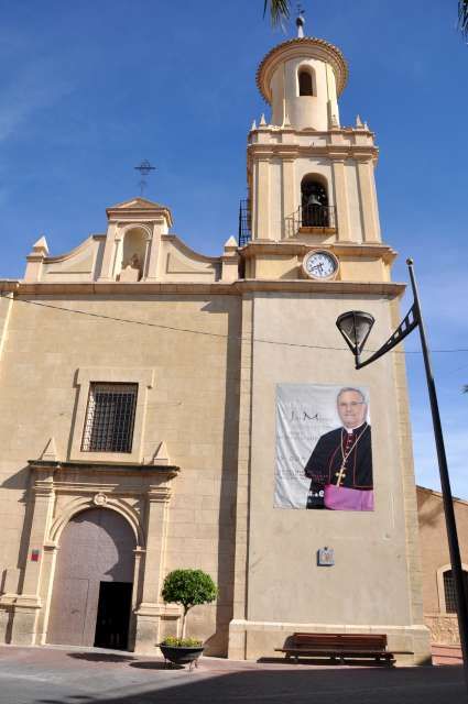 Mons. Lorca Planes recibe el calor del pueblo de Fortuna