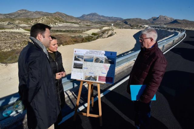 La Comunidad concluye las obras de mejora de tres caminos rurales de Fortuna
