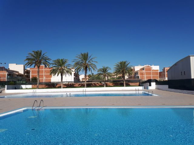 La piscina municipal se abre al público este viernes con una promoción especial de entrada gratuita durante todo este fin de semana