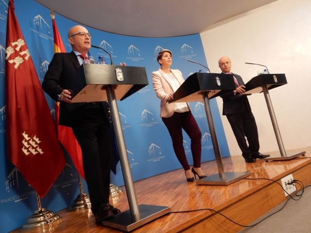 Acuerdo con el Ayuntamiento de Fortuna para reforzar la atención educativa