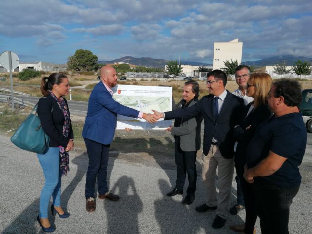 Ciudadanos consigue que se inicie el proyecto para la construcción de una rotonda junto al colegio Sixto López de Fortuna