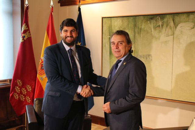 El presidente Fernando López Miras se reúne con el alcalde de Fortuna, José Enrique Gil